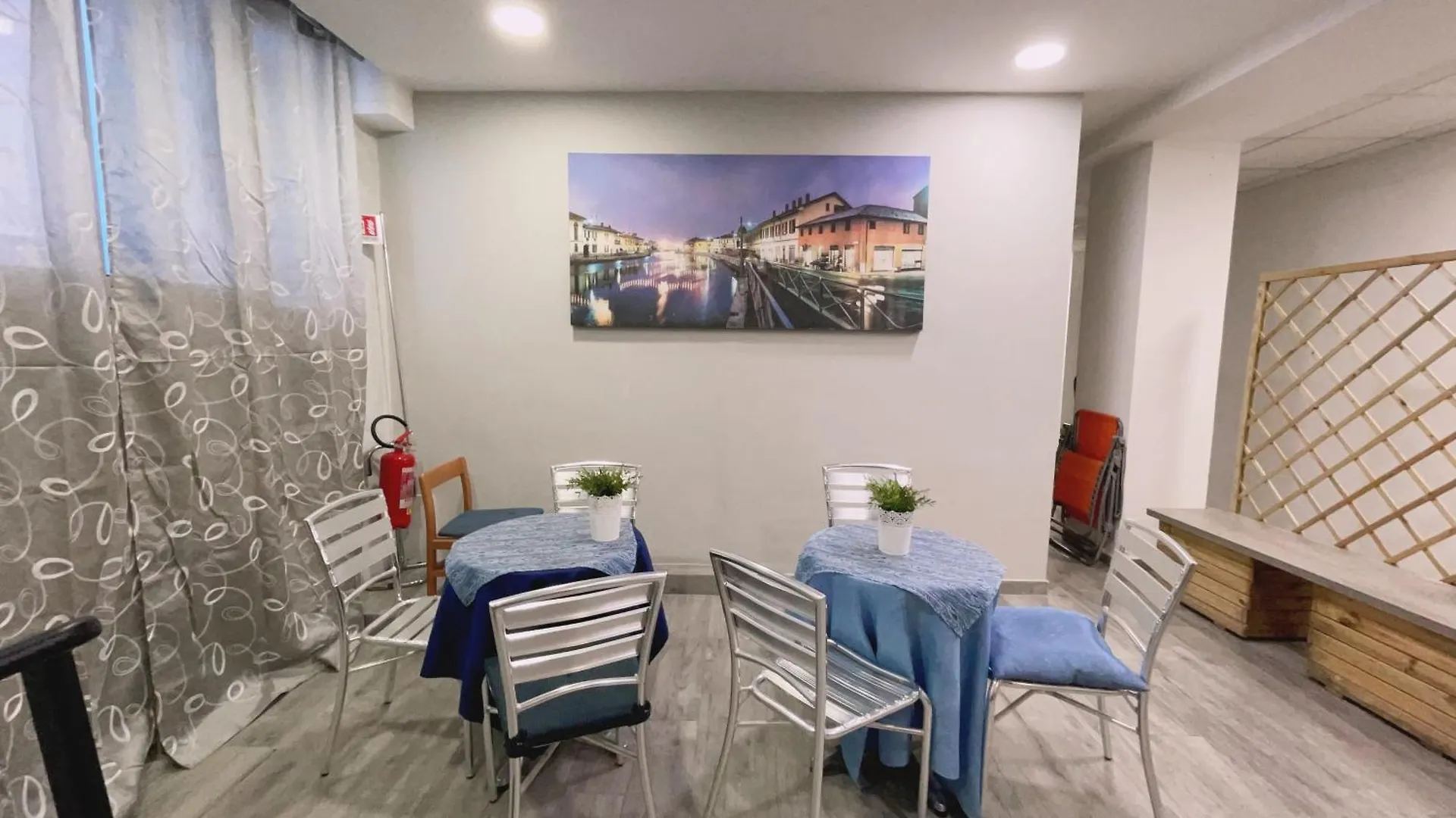 Hotel Bissi Milan 0*,  Italy